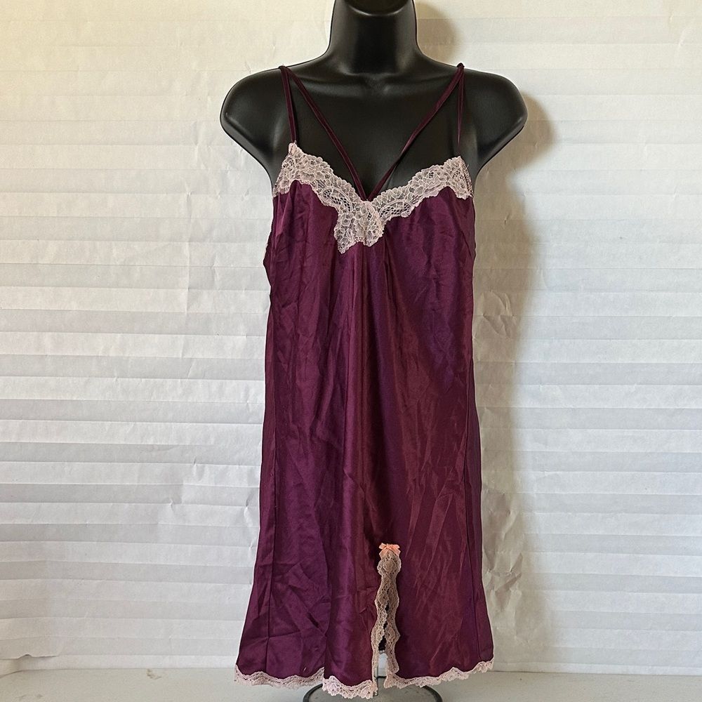Victoria’s Secret Purple Satin/Lace Negligee Women’s Medium